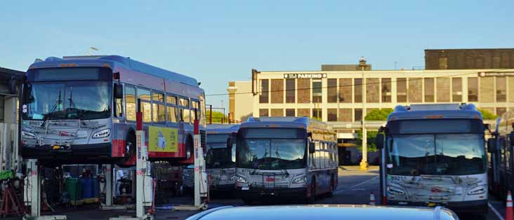 MUNI New Flyer XDE40 8965 8779 8921